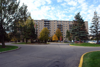 Solberg Tower in Madison Heights, MI - Building Photo - Building Photo