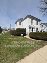 114 1/2 I St in La Porte, IN - Building Photo