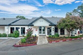 Haven at Briargrove in Houston, TX - Foto de edificio - Building Photo