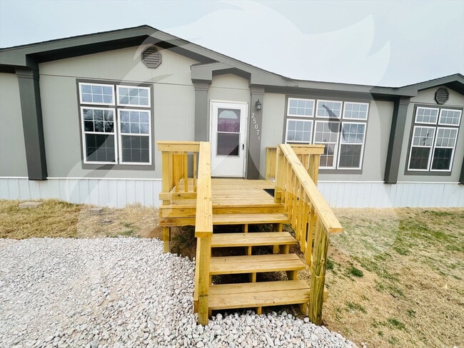 25074 US-270 in Woodward, OK - Building Photo - Building Photo