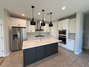 1928 W Chisum Trl in Phoenix, AZ - Foto de edificio - Building Photo