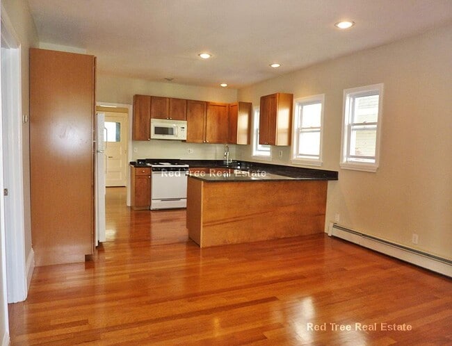 6 Warner St, Unit 1