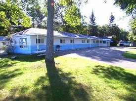 632 W Houghton Lake Dr Apartamentos