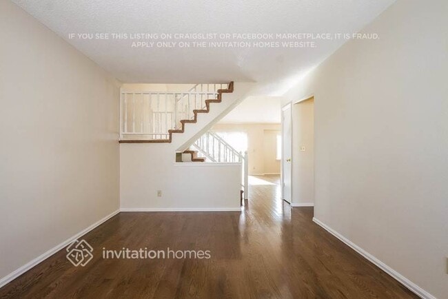 19430 E Brown Dr in Aurora, CO - Foto de edificio - Building Photo