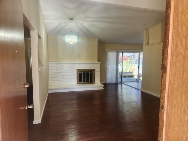 160 Sheryl Dr in San Bruno, CA - Building Photo - Building Photo