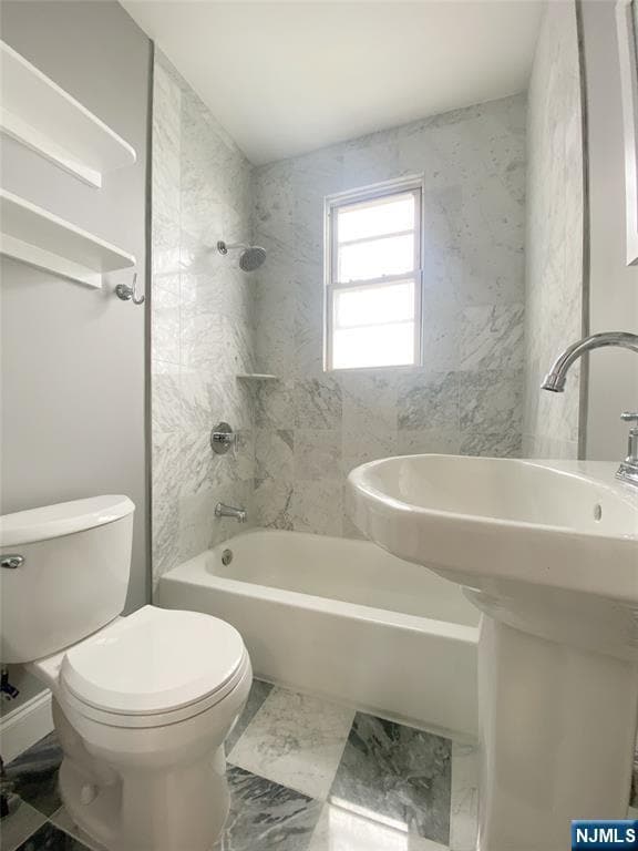 289 Parker Ave in Clifton, NJ - Building Photo - Building Photo