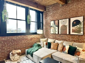 408 W 8th St-Unit -502 in Kansas City, MO - Foto de edificio - Building Photo