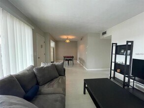 1221 Drew St in Clearwater, FL - Building Photo - Building Photo
