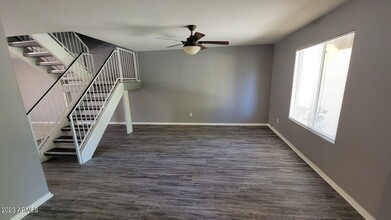5846 W Gelding Dr in Glendale, AZ - Building Photo - Building Photo
