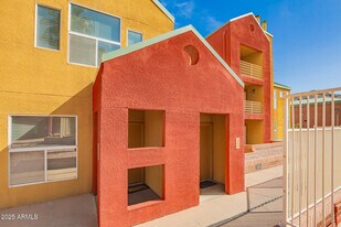 154 W 5th St in Tempe, AZ - Building Photo