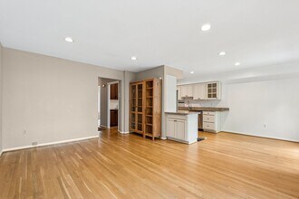 2009 Swans Neck Way in Reston, VA - Building Photo - Building Photo