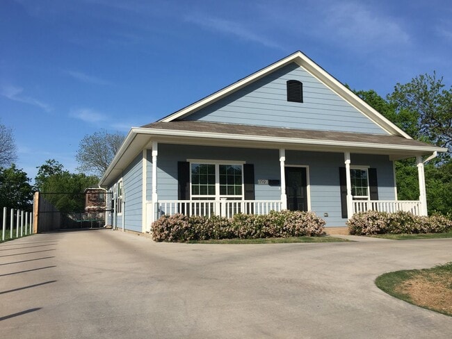 1710 S 18th St in Waco, TX - Building Photo - Building Photo