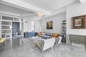 1166 Washington St in Boston, MA - Building Photo - Building Photo