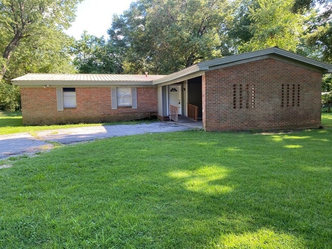 22 Kemmons Dr