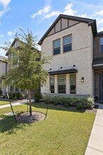 6302 Baritone Ct in Sachse, TX - Foto de edificio - Building Photo