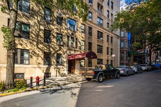320 Riverside Dr in New York, NY - Foto de edificio - Building Photo