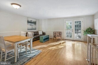 14569 Truro Parish Ct in Centreville, VA - Building Photo - Building Photo