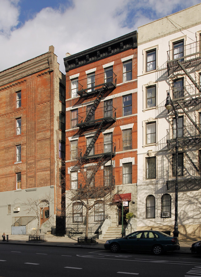 Casa Frida Kahlo in New York, NY - Foto de edificio - Building Photo