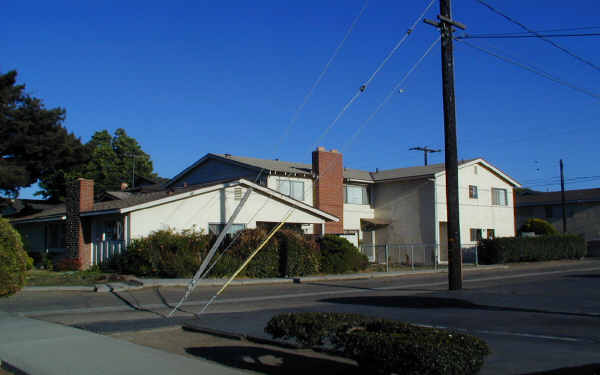 Glenwood Apartments in Oxnard, CA - Building Photo - Building Photo