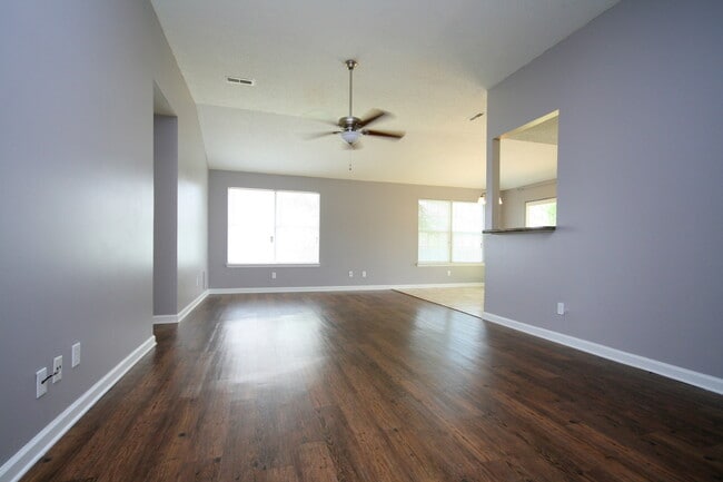 105 Oakline Dr in Madison, AL - Foto de edificio - Building Photo