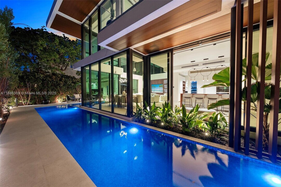 3306 NE 16th St in Fort Lauderdale, FL - Building Photo