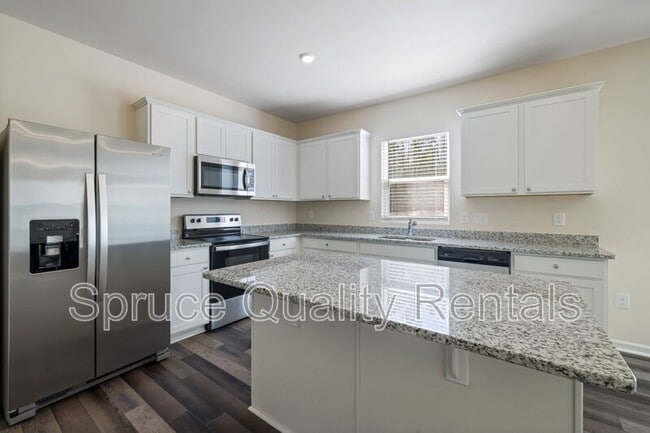 property at 3548 Bonita Grv Dr