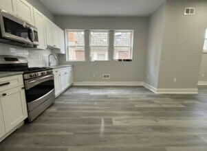 4917 N 13th St in Philadelphia, PA - Building Photo - Building Photo