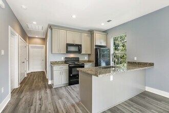 1838 Egania St in New Orleans, LA - Building Photo - Building Photo