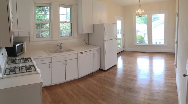 307 Perry St in Raleigh, NC - Building Photo - Building Photo