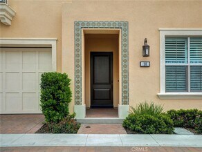 108 Trumpet Flower in Irvine, CA - Building Photo - Building Photo