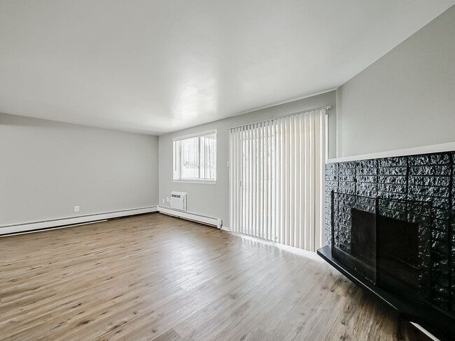 168 Summit View Ct in White Lake, MI - Building Photo - Building Photo