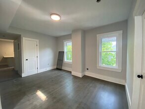 120 Marginal St in Boston, MA - Building Photo - Building Photo