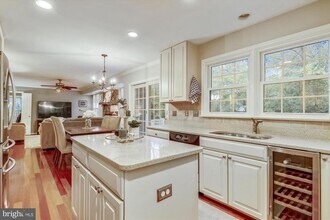 2308 Popkins Ln in Alexandria, VA - Building Photo - Building Photo
