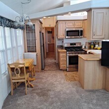 1295 S Cawston Ave in Hemet, CA - Building Photo - Building Photo