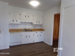 6909 Winona St in Panama City, FL - Building Photo - Building Photo