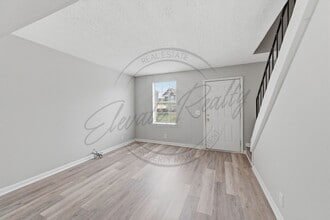 2431 Woodale Ln in Nashville, TN - Building Photo - Building Photo