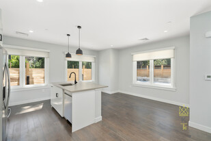 54 Auburn St in Brookline, MA - Building Photo