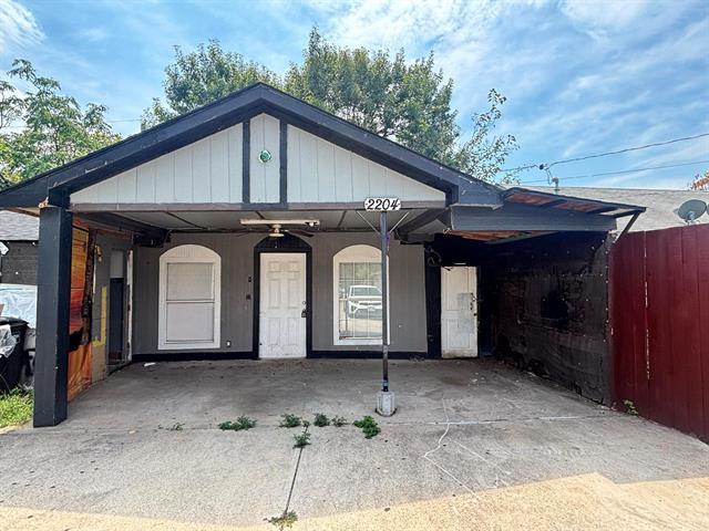 property at 2204 Salisbury St