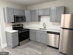 244 Mansion Ave in Audubon, NJ - Building Photo - Building Photo