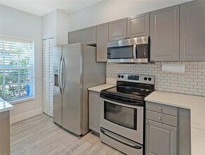 180 SW 96th Terrace in Plantation, FL - Building Photo - Building Photo