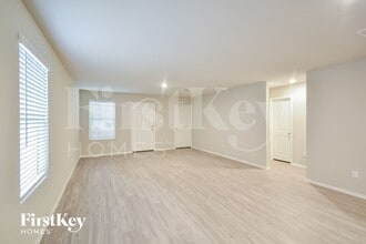 10815 Giacconi Dr in Converse, TX - Building Photo - Building Photo