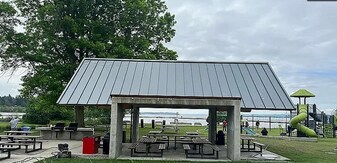 9910 NE 119th St in Kirkland, WA - Building Photo