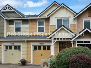 14286 Russ Wilcox Way in Oregon City, OR - Foto de edificio - Building Photo