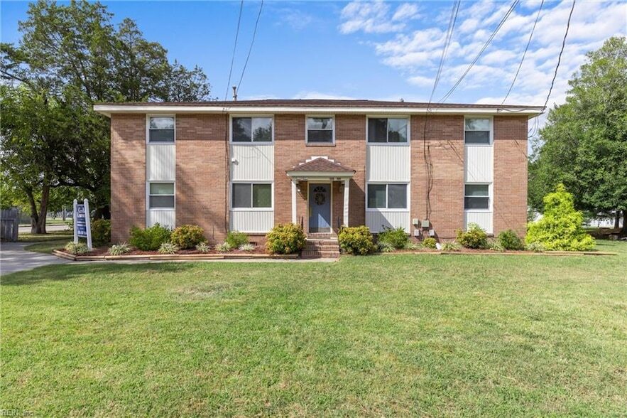 4910 Johnson Ave in Portsmouth, VA - Building Photo