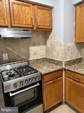 402 W Walnut Ln-Unit -3 in Philadelphia, PA - Building Photo - Building Photo