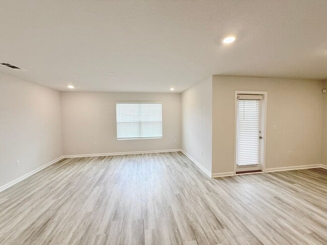 4384 Winged Elm Ct in Pace, FL - Building Photo - Building Photo