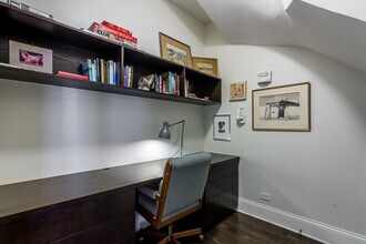 2947 W Logan Blvd in Chicago, IL - Building Photo - Building Photo
