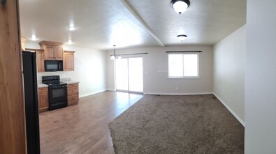 356 Lemmon Ln in Rigby, ID - Foto de edificio - Building Photo