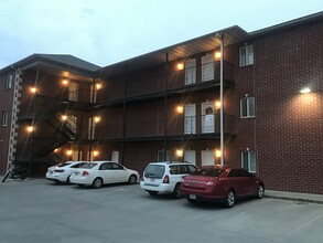 1021 Vattier St, Unit 1021 Vattier in Manhattan, KS - Foto de edificio - Building Photo