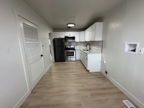 1340 S 200 E, Unit #11 in Salt Lake City, UT - Foto de edificio - Building Photo